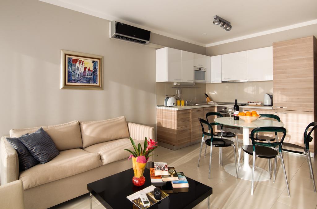 Sunset Apartments Подстрана Екстериор снимка